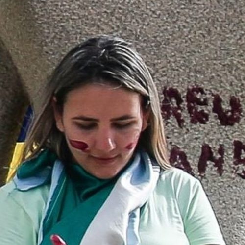 Débora do Batom pede redução de pena após queda de veto à dosimetria