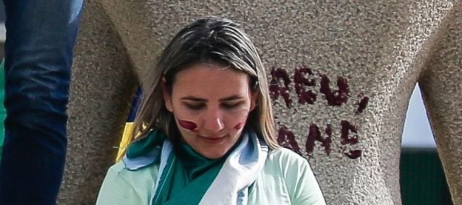 Débora do Batom pede redução de pena após queda de veto à dosimetria
