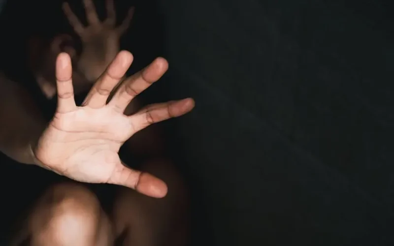 Violência doméstica: Mulher é resgatada após ser presa em casa pelo companheiro na Gruta