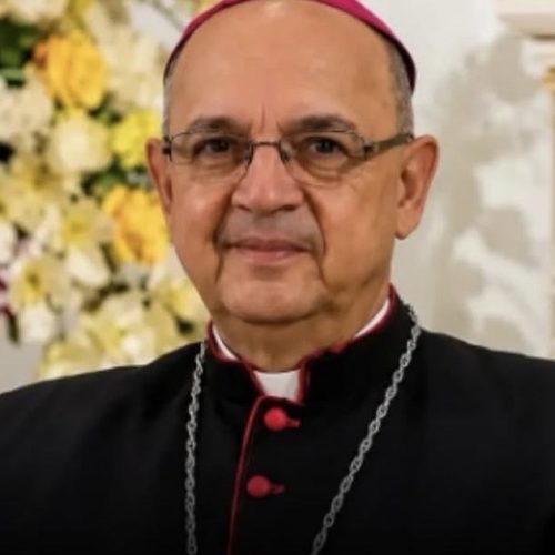 MP acusa ex-bispo de abusar sexualmente de padre por 5 anos
