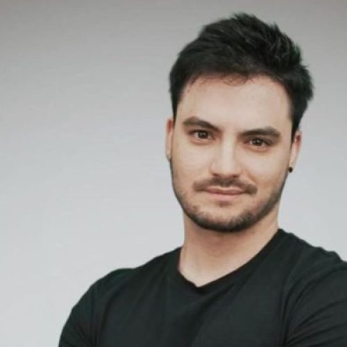 “Ser de esquerda não é fazer voto de pobreza”, diz Felipe Neto após viagem aos EUA