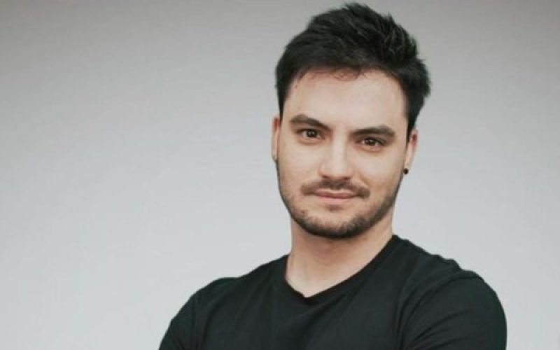 “Ser de esquerda não é fazer voto de pobreza”, diz Felipe Neto após viagem aos EUA