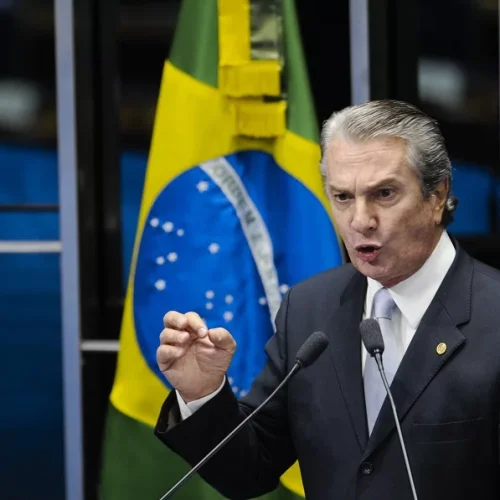 Justiça de Alagoas afasta Fernando Collor do comando da TV Gazeta