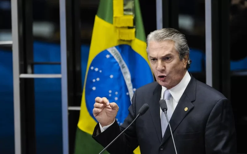 Justiça de Alagoas afasta Fernando Collor do comando da TV Gazeta
