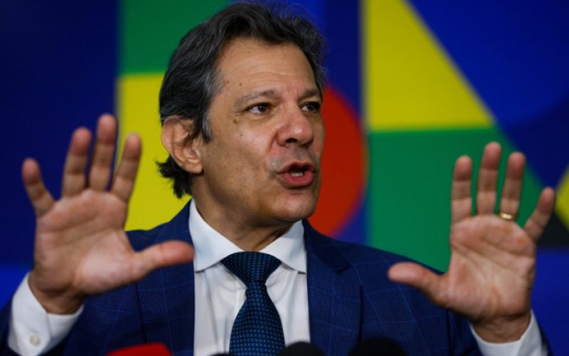 Receita Federal vai notificar quem morar em imóveis sem contrato a partir de 2026