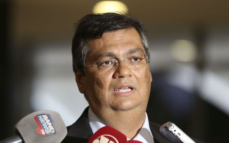Flávio Dino abre inquérito contra Bolsonaro porém aprovou uso de cloroquina em 2020