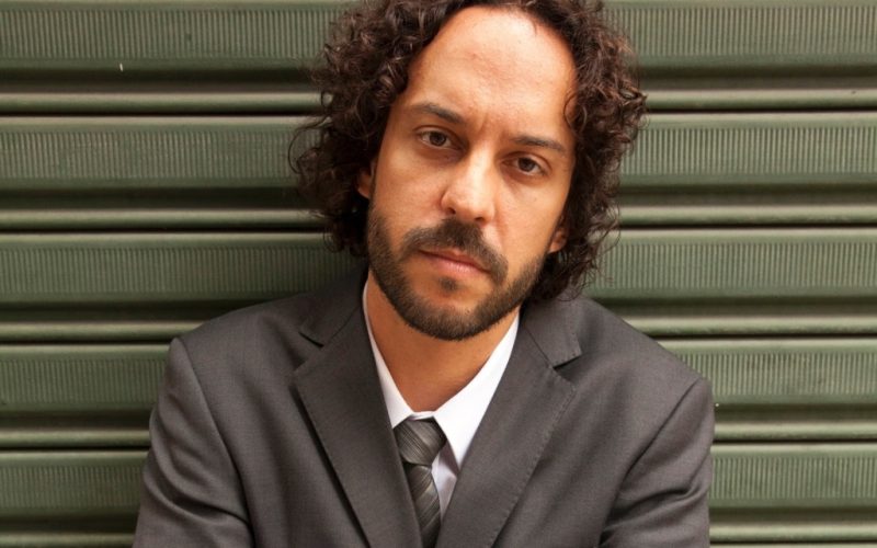 “Pega Ladrão”, de Gabriel o Pensador, volta a viralizar nas redes em meio ao debate político atual