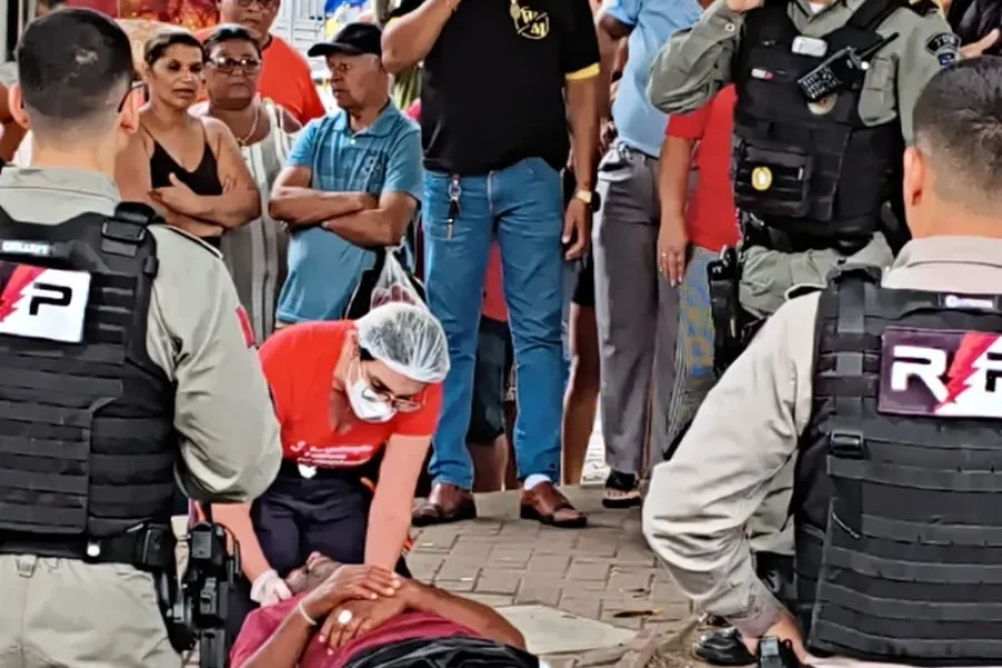 Homem em situação de rua é encontrado esfaqueado no Centro de Arapiraca
