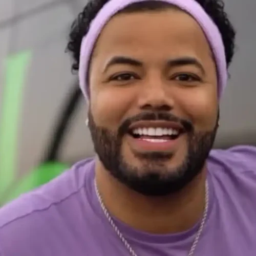 Deputados aprovam projeto que criminaliza erotização infantojuvenil em redes sociais