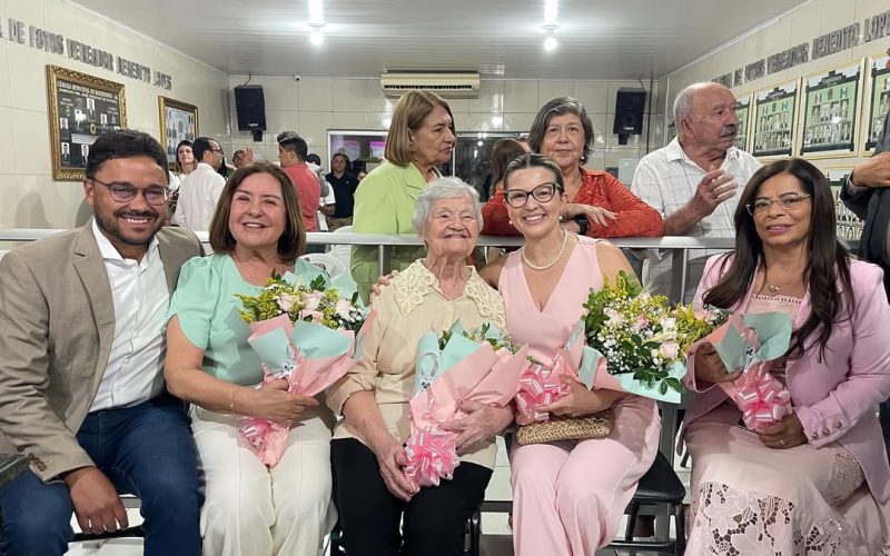 Maribondo inaugura galeria em homenagem às mulheres que marcaram a política local