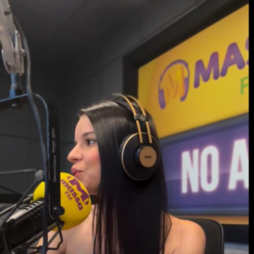 Locutora viraliza com voz “encorpada” e viraliza nas redes