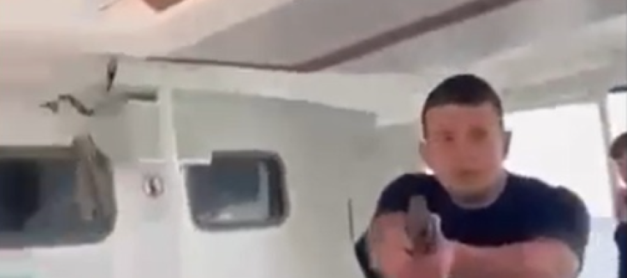 Defesa sustenta legítima defesa em caso de PM que baleou homem em lancha