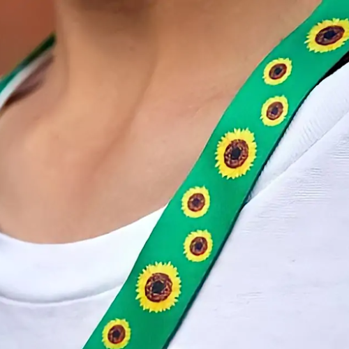 Senado aprova cordão de girassol para identificar deficiências invisíveis no SUS; veja quem tem direito