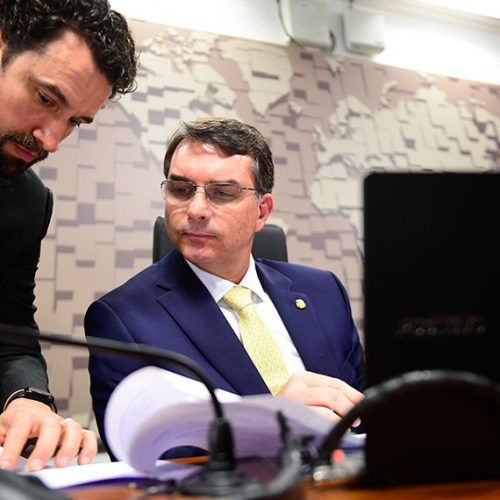 Oposição deve pedir suspensão do julgamento de Bolsonaro após denúncia de ex-assessor de Moraes
