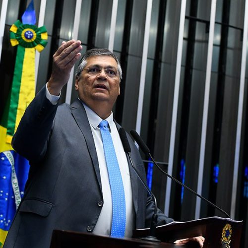 Moraes autoriza investigação de 50 perfis nas redes sociais para apurar ameaças contra Flávio Dino