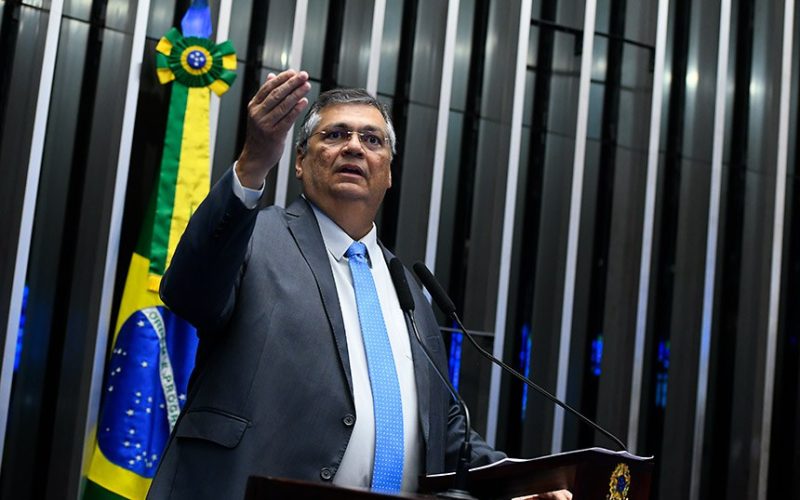 Moraes autoriza investigação de 50 perfis nas redes sociais para apurar ameaças contra Flávio Dino