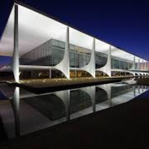 Governo federal reafirma apoio ao fim da escala 6×1 sem redução salarial