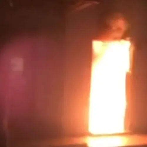 Incêndio em residência no Jacintinho termina com suspeito agredido