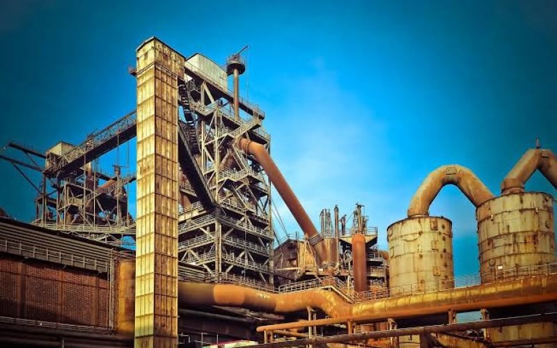 Retomada da indústria é desafio econômico para Alagoas em 2025