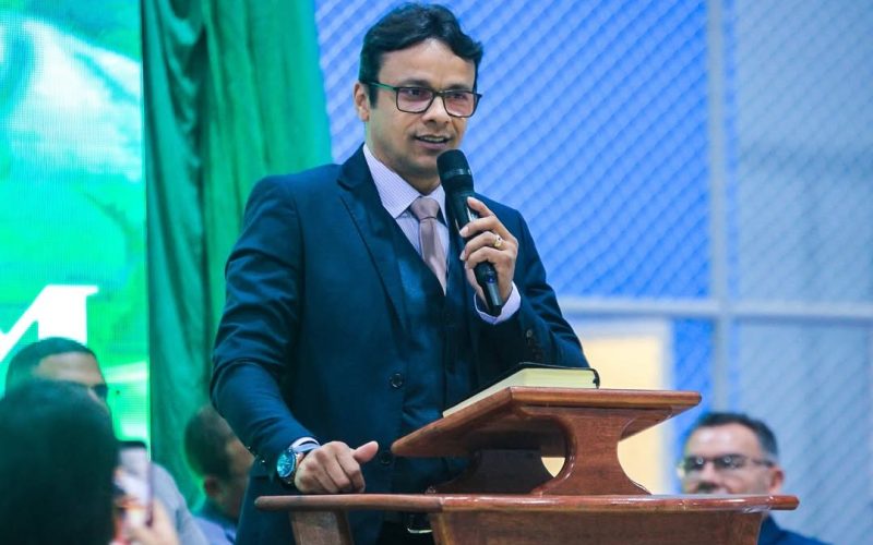 Prefeito de Passo de Camaragibe, Elisson Santos assume a pior colocação em pesquisa de avaliação