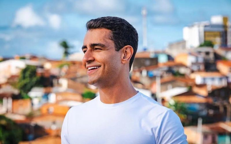 Prefeito JHC entrega mais de 150 novos ônibus e revoluciona transporte público em Maceió