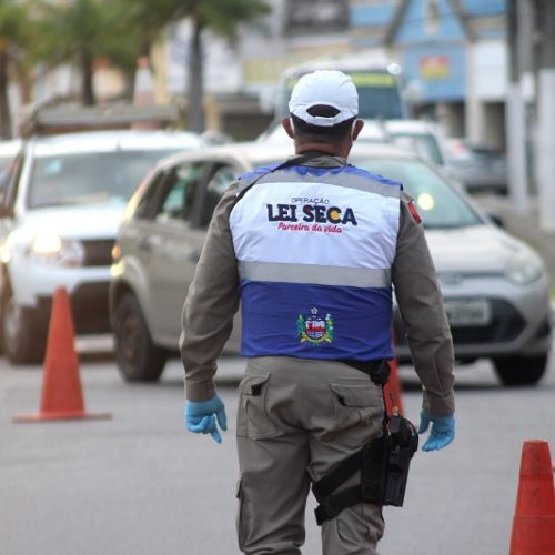 Carnaval sob fiscalização: Lei Seca flagra 77 motoristas alcoolizados e prende 20 em Alagoas