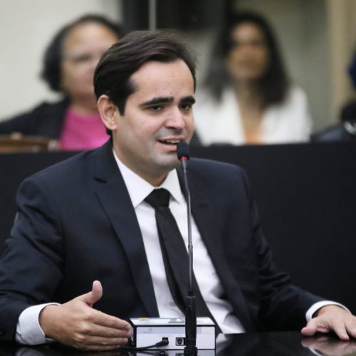 Lelo Maia participa de ação contra violência infantil em escola de Maceió