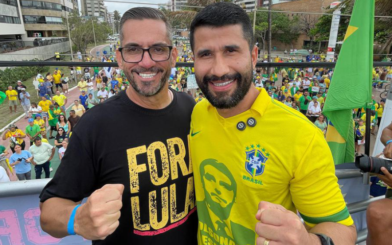“Não desistam. Hoje a Direita está muito mais forte”, diz Leonardo Dias durante manifestação ‘Acorda Brasil’, em Maceió