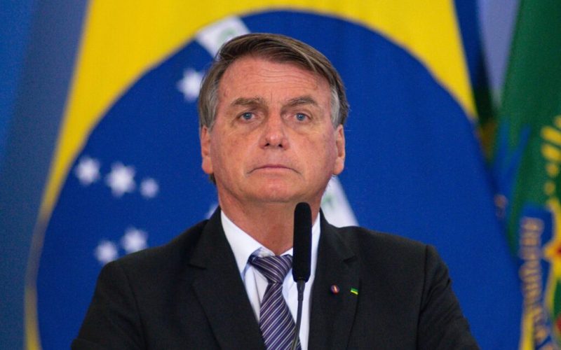 Em entrevista, Bolsonaro afirma que soube de plano para matar Lula pela imprensa e diz: ‘quem escreveu, que se responsabilize’