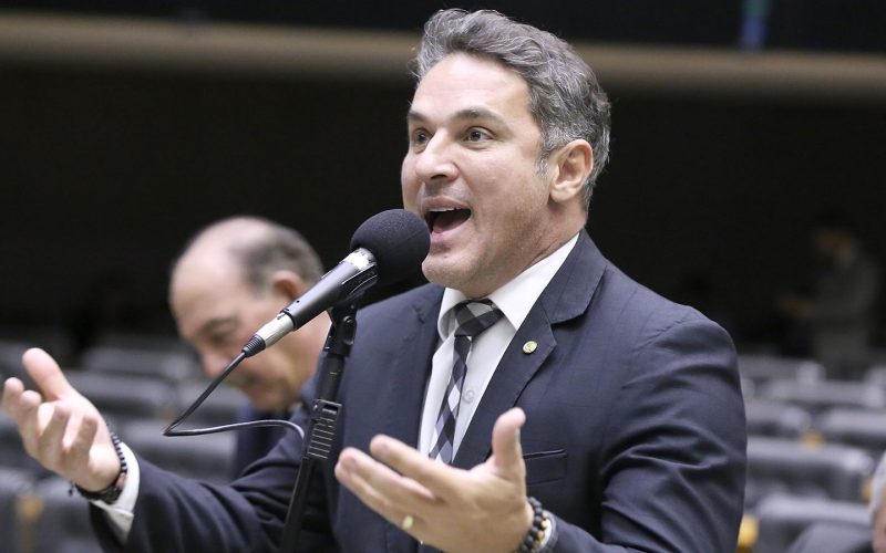 Zucco diz que condenação de Bolsonaro reforça movimento pela anistia