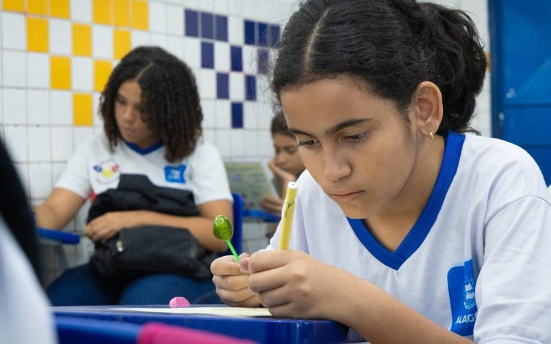 Matrícula online para estudantes novatos da rede estadual inicia nesta segunda (08)