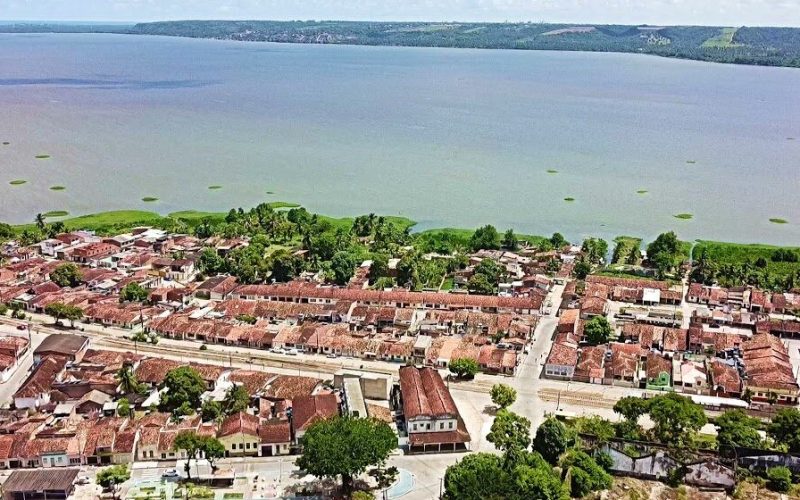 Acusado de homicídio em Fernão Velho se entrega à polícia e afirma ter reagido a agressão