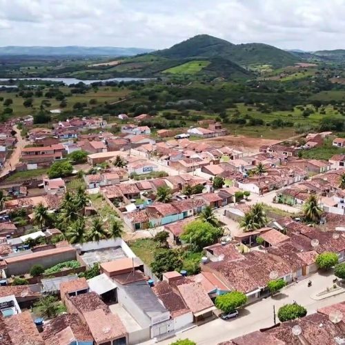 Mulher sofre tentativa de estupro em casa e escapa com ajuda do filho