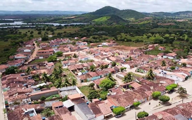 Mulher sofre tentativa de estupro em casa e escapa com ajuda do filho