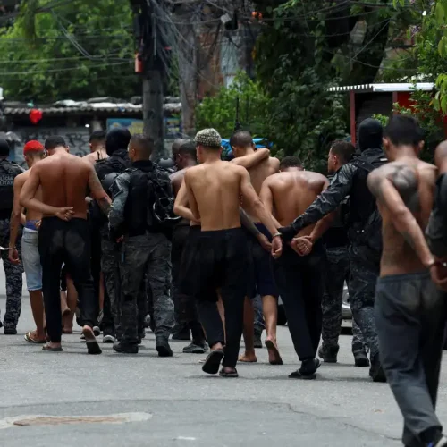 Relatório pede reparação e investigação independente em mega operação que resultou em 122 mortes no Rio de Janeiro