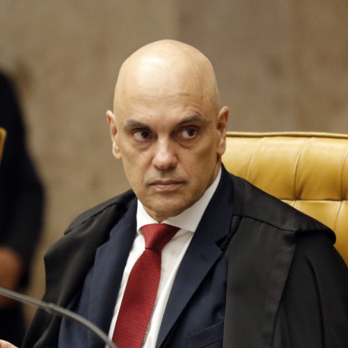 Moraes ”bate o pé” no Rio de Janeiro e convoca Castro para explicação sobre megaoperação 