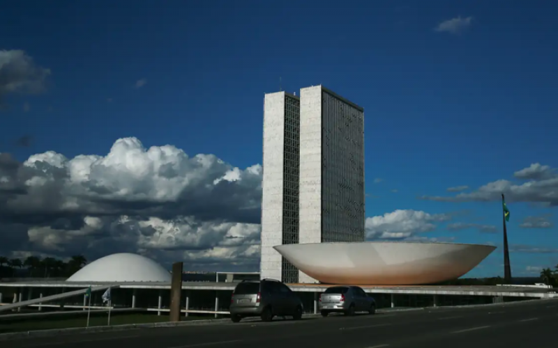PEC da Blindagem: bolsonaristas articulam acordo para retomar regra que limitava processos