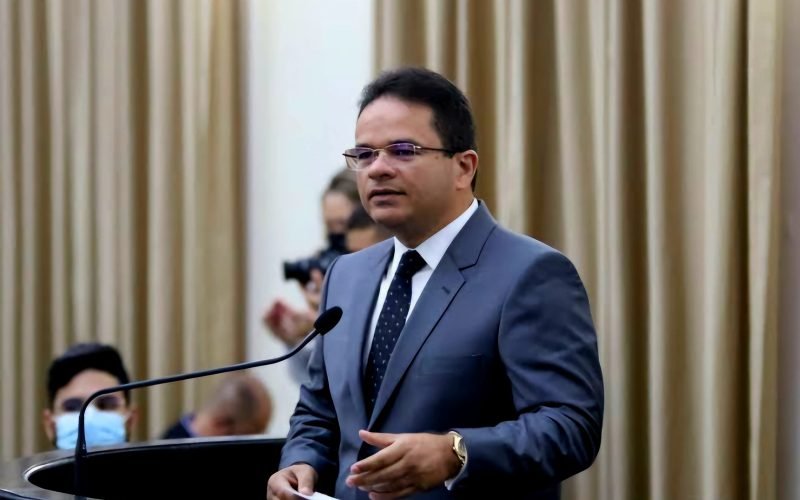 Sem Dantas e Lessa, Marcelo Victor assume governo de Alagoas até 15 de janeiro