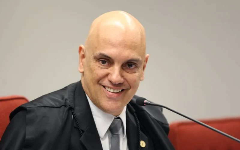“Graças a Deus ainda temos eleições a cada 2 anos” dispara Moraes