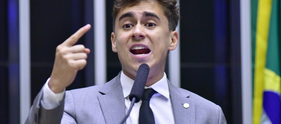 Nikolas Ferreira defende anistia e critica condenações relacionadas aos atos antidemocráticos
