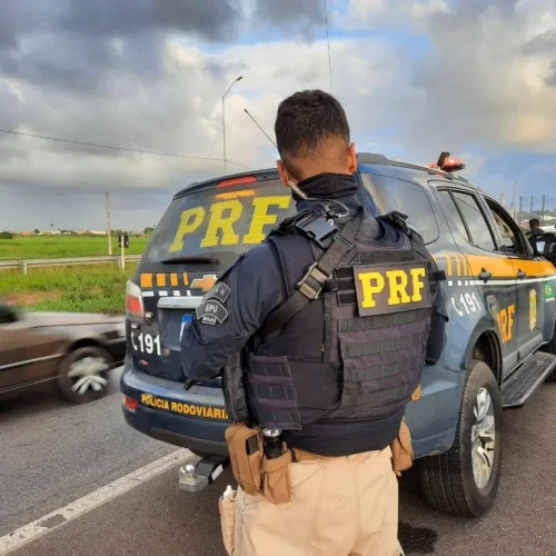 PRF prende motociclista bêbado e sem habilitação em São Miguel dos Campos