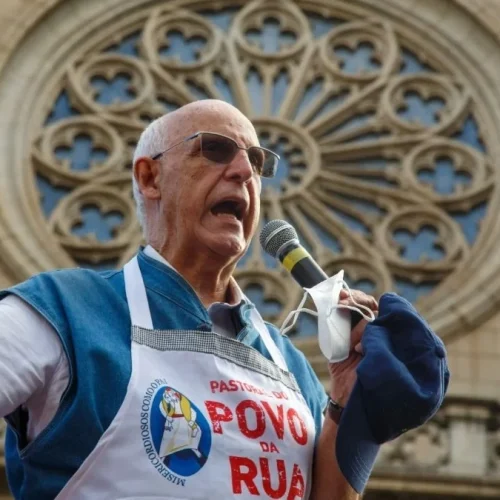 Deputados aprovam Título de Cidadão Honorário de Alagoas para o Padre Júlio Lancellotti