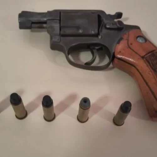 Três homens são presos com armas de fogo no Benedito Bentes