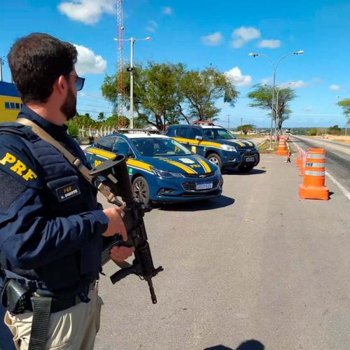 PRF prende homem com mandado de prisão por pensão alimentícia, em Rio Largo/AL