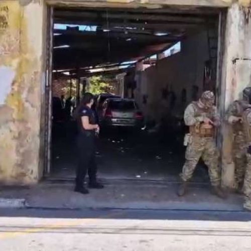 Operação policial mira torcidas de CRB e CSA no dia do clássico e termina com prisões em Maceió