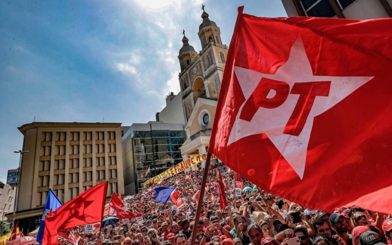 PT convoca ato nacional em defesa da democracia no 7 de Setembro