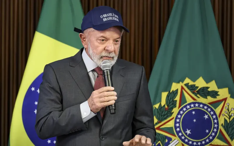 Lula chama Eduardo de “traidor da pátria” e defende “expulsão” do deputado