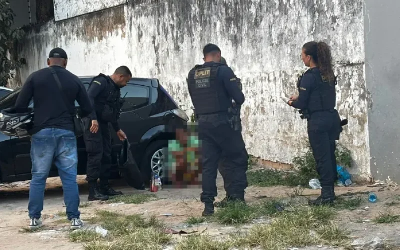 Oplit prende mulher em flagrante suspeita de furto à farmácia na Ponta Verde