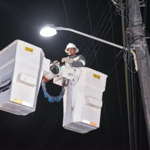 Prefeitura amplia modernização com iluminação em LED