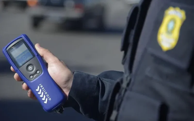 Condutor é preso por embriaguez ao volante após colisão e fuga em Palmeira dos Índios